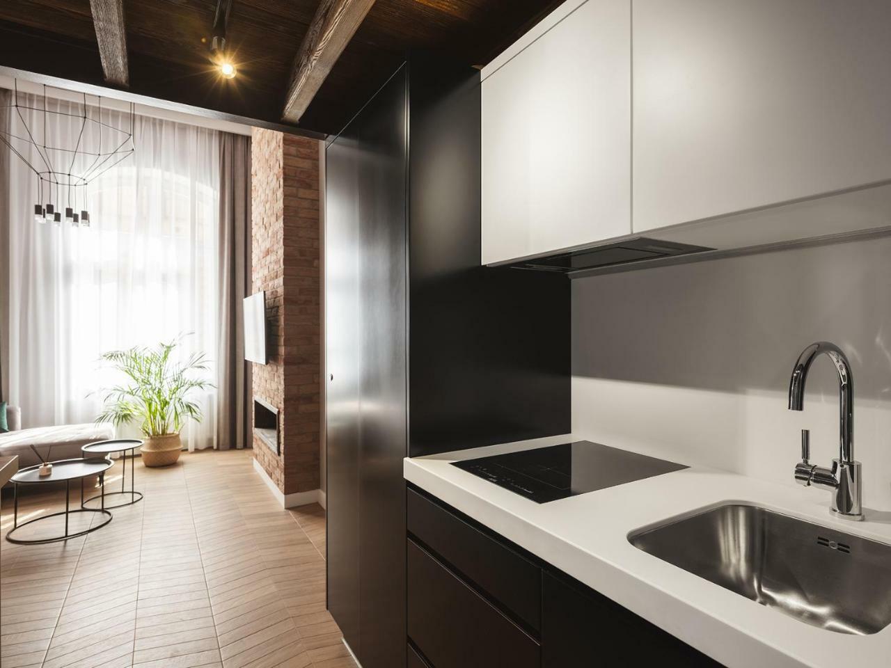 Loft Apartment Cracow Old Town 3Min Main Sq Cracóvia Exterior foto
